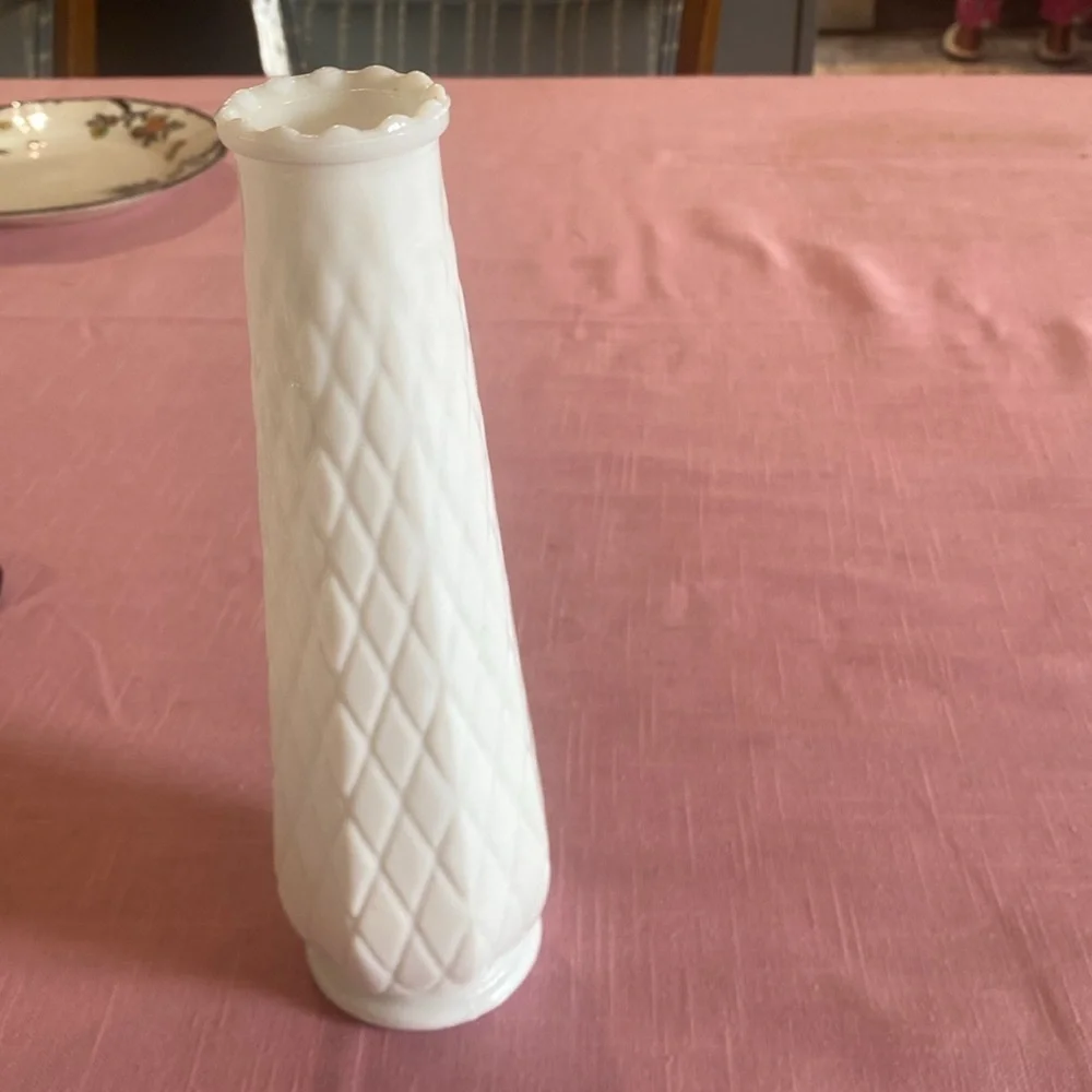 Vintage EO Brody Bud Vase White Milk Glass‎ Diamond Quilted Pattern 8 3/4